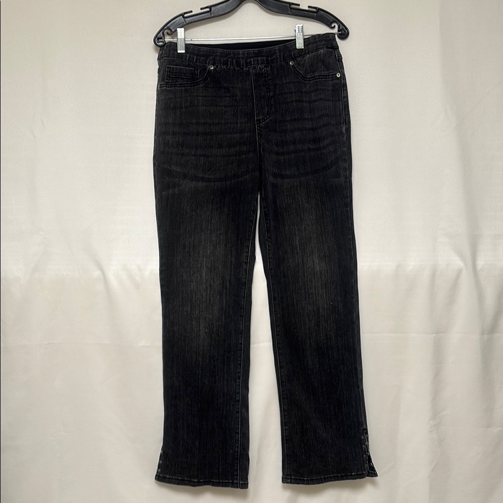 Tribal ladies pull on Jeans